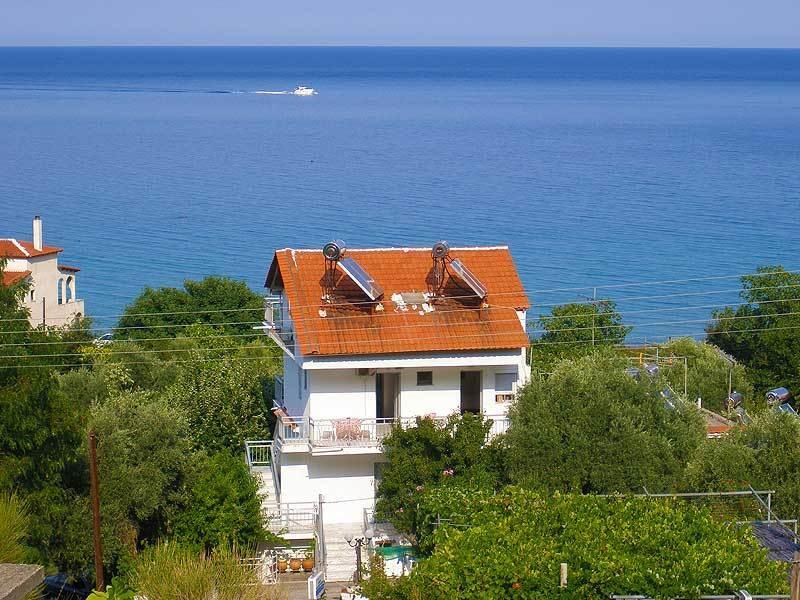 Апартаменты House Mantesos Коинира Экстерьер фото